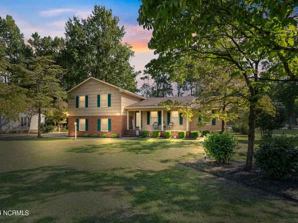 2711 Brookhaven Drive, Kinston, NC 28504