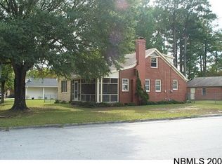 707 Simmons St, New Bern, NC 28560