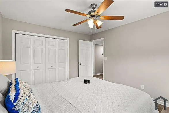 110 Greenforest Cir #C — Photo 12
