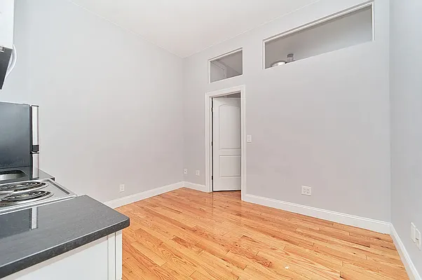 Rented by REAL New York | media 14