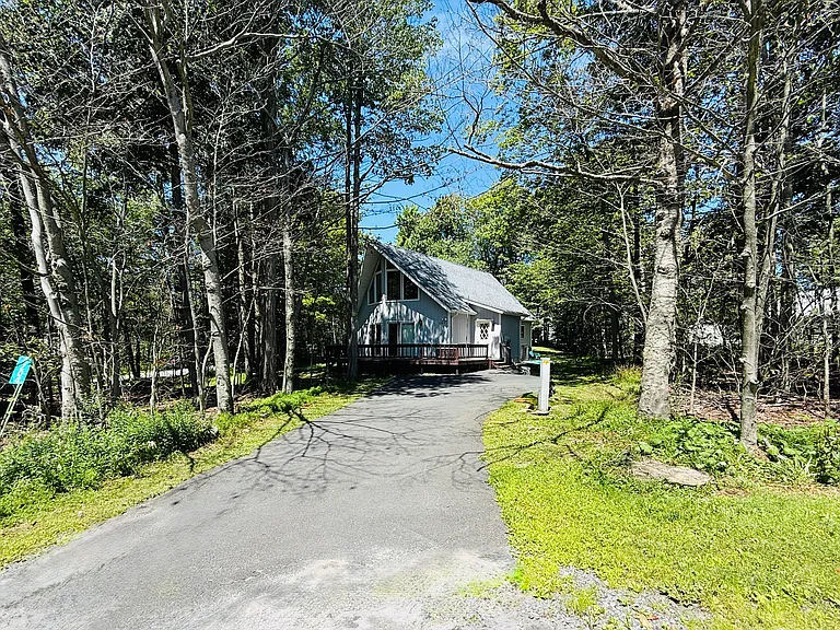 4204 Hickory Rd — Photo 2