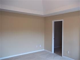 5th image of 3347 Forest Glen Dr