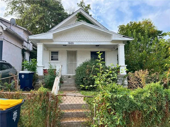 1605 E 35th St, Kansas City, MO 64109