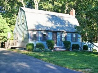 5 Pine Knoll Rd, Franklin, MA 02038