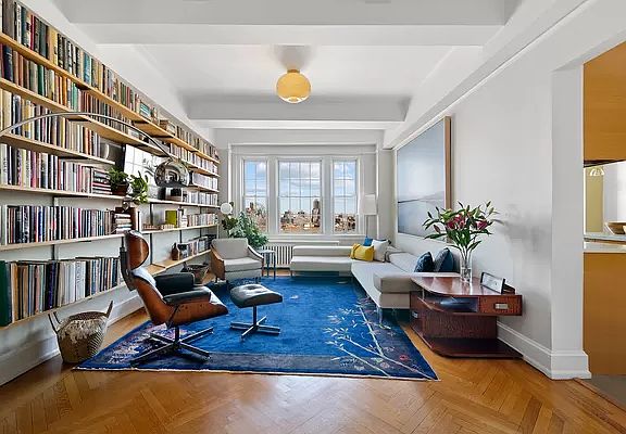 5th image of 90 8th Ave APT 10D