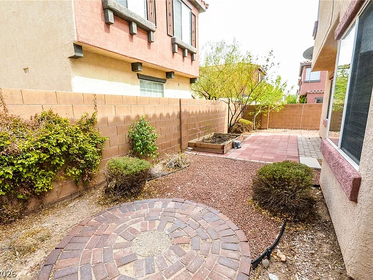 10624 Allegrini Dr — Photo 27