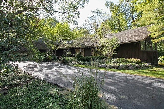 1st image of 28390 N Oak Ln