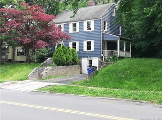 102 Cornwall St, Hartford, CT 06112