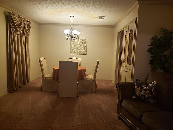 5th image of 494 Meadowview Dr