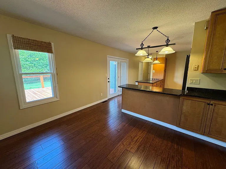 1701 Tower Rd — Photo 13
