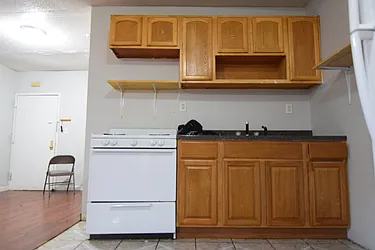 Rented by Safdie Realty Group