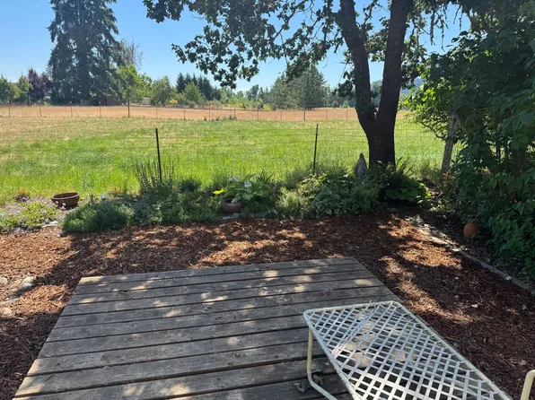 34295A Matthews Rd, Eugene, OR 97405