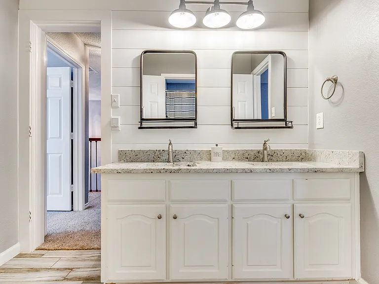 405 Parkshire Dr — Photo 18