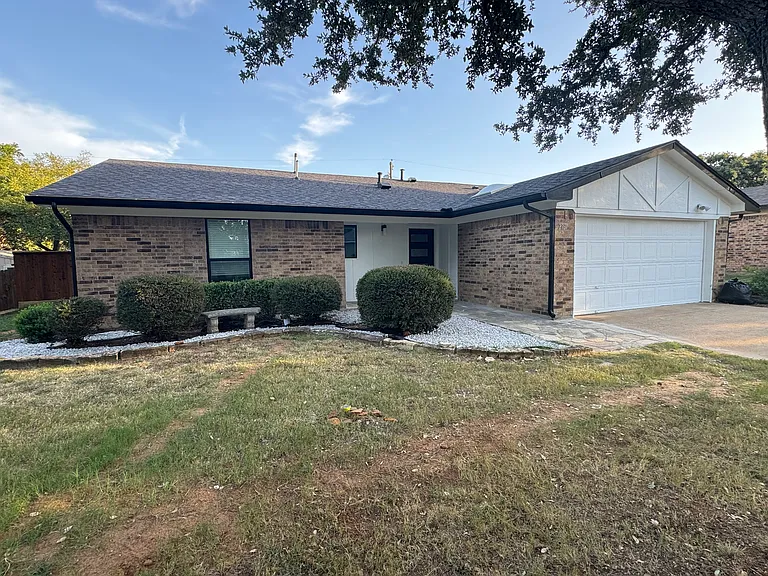 2731 Kimberly Dr — Photo 11