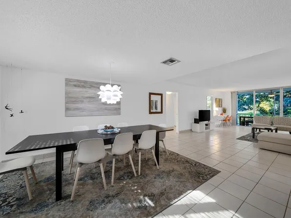 4031 N Cypress Drive #102, Pompano Beach, FL 33069