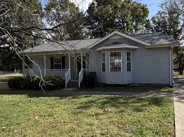 304 Clearlake Ct, La Vergne, TN 37086