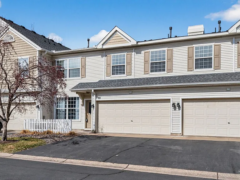 12210 Urbank St NE #B — Photo 29