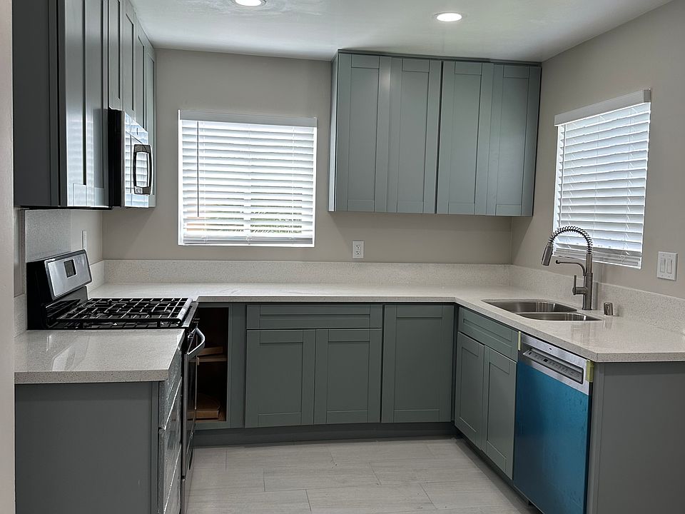 1st image of 2273 W Dunlop St
