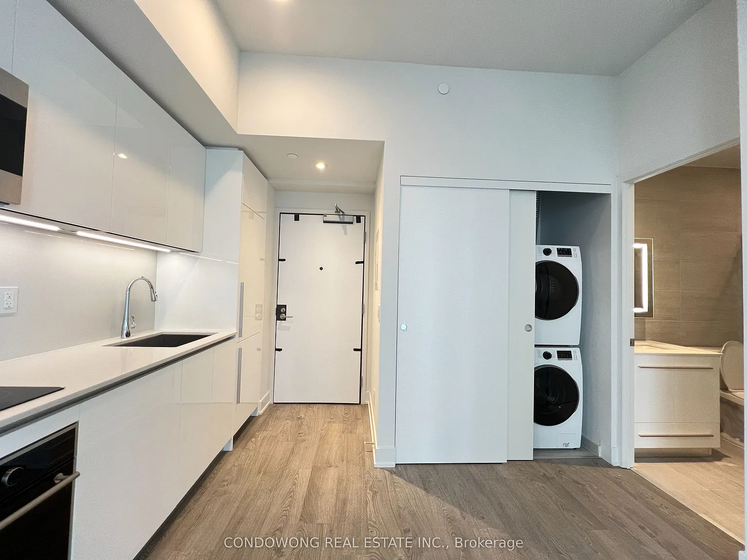 1 bed, $2,400 — Photo 3