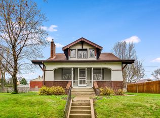 2007 Main St, La Crosse, WI 54601