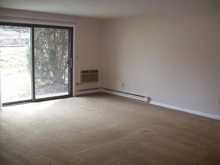 1st Floor Private Patio