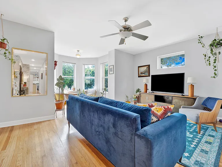 4200 N Sawyer Ave #2 — Photo 1
