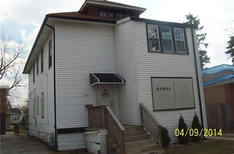 1st image of 15221 Paulina St
