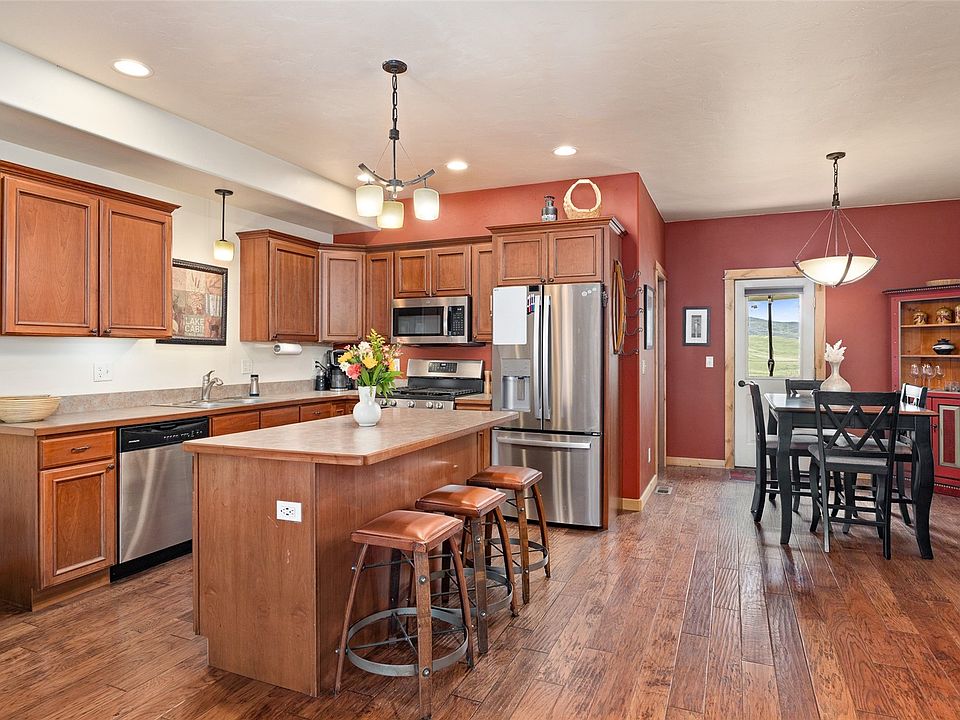 1st image of 2339 Abbey Court