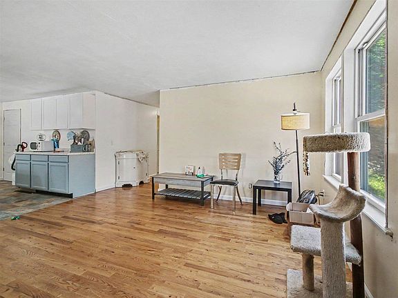 5th image of 632 Sharon St #632 & 642