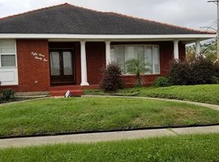 5432 Congress Dr, New Orleans, LA 70126