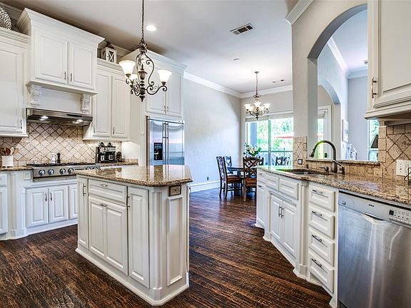5th image of 6316 Avalon Woods Dr
