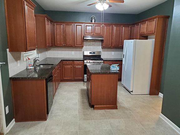 2nd image of 435 Shiloh Manor Dr