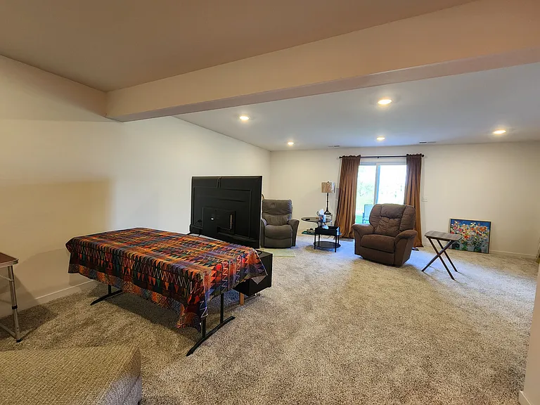 114 Dogwood Ln — Photo 21