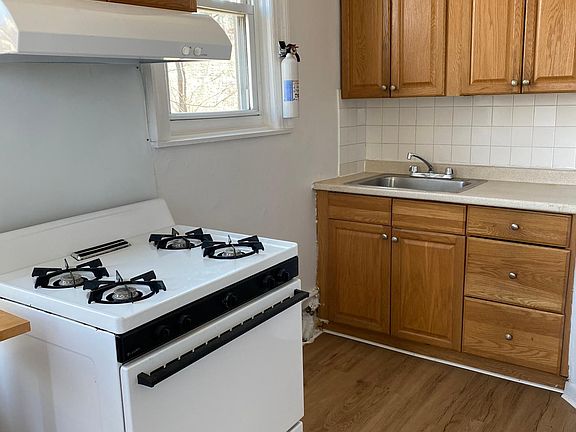 2nd image of 2255 Chatterton Ave Floor 2