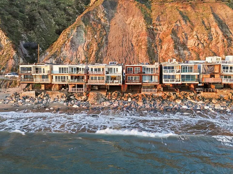 20456 Pacific Coast Hwy — Photo 3