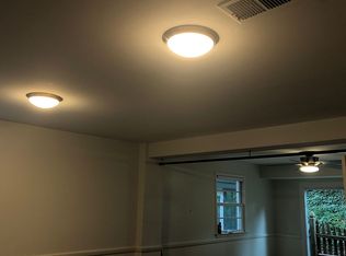 1106 Russell Rd, Alexandria, VA 22301