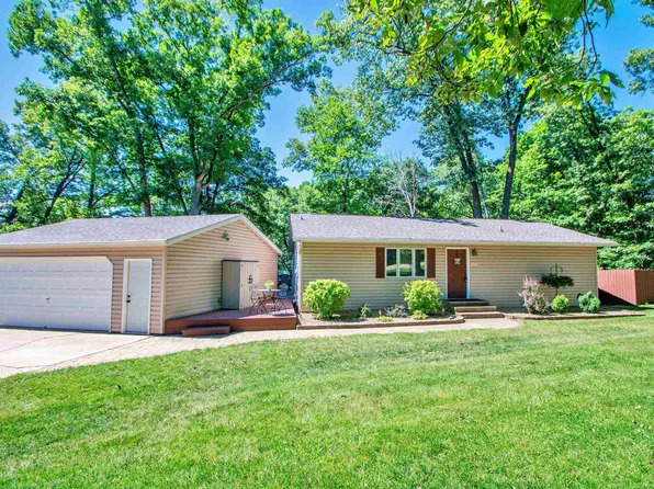 315 Glen Oak Ct, Dahinda, IL 61428