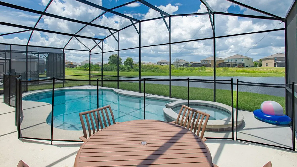 6 bed, 5.5 bath, 3150 sqft, $2,750 — Photo 3