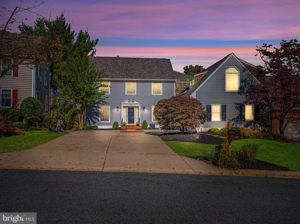 235 Midsummer Cir, Gaithersburg, MD 20878