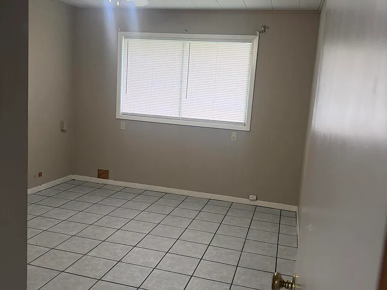 2309 Aster St — Photo 7