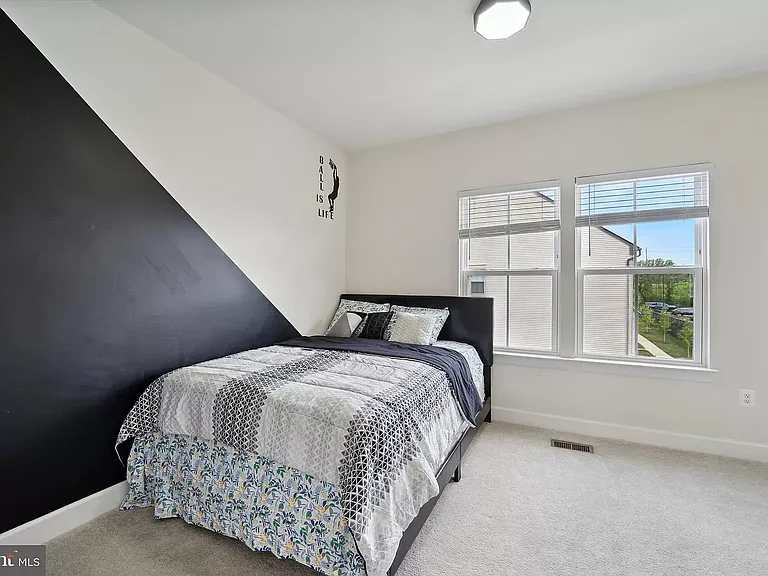 103 Capital Ct — Photo 11