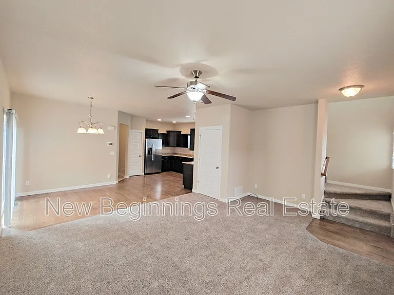 2562 Ellingwood Dr — Photo 5