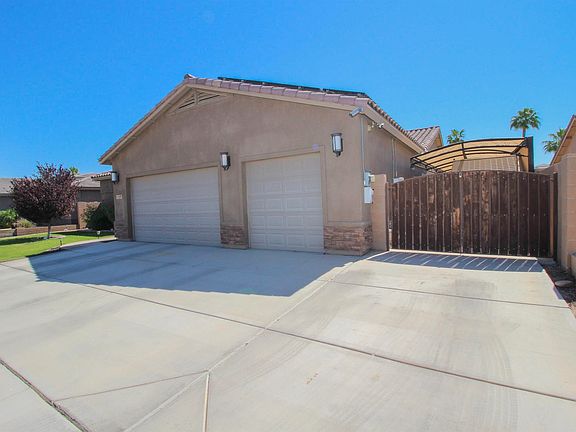 3rd image of 11297 S Helen Dr