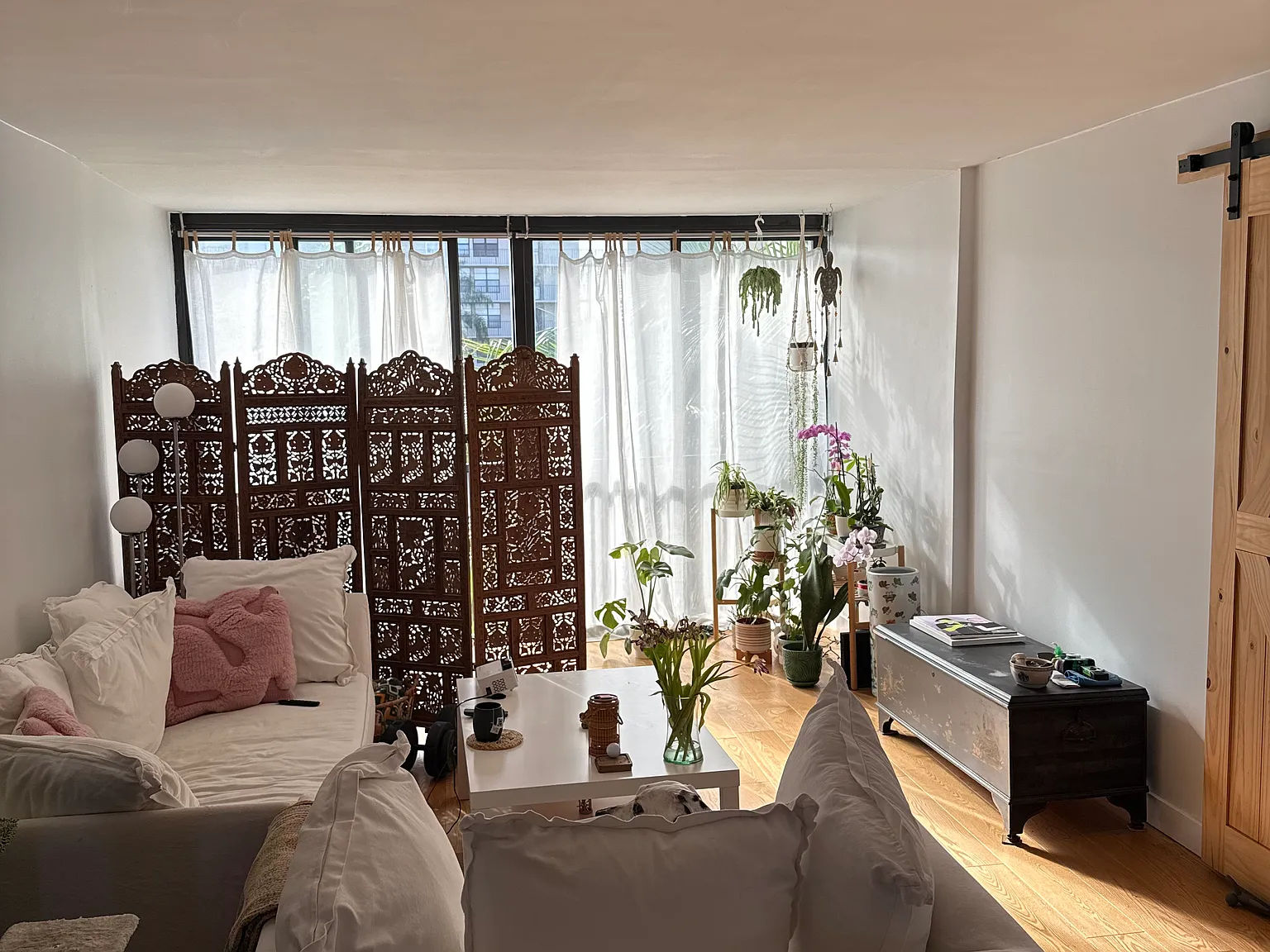 2 bed, 1250 sqft, $2,500 — Photo 1