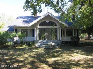 4601 Pier Rd, Benton Harbor, MI 49022