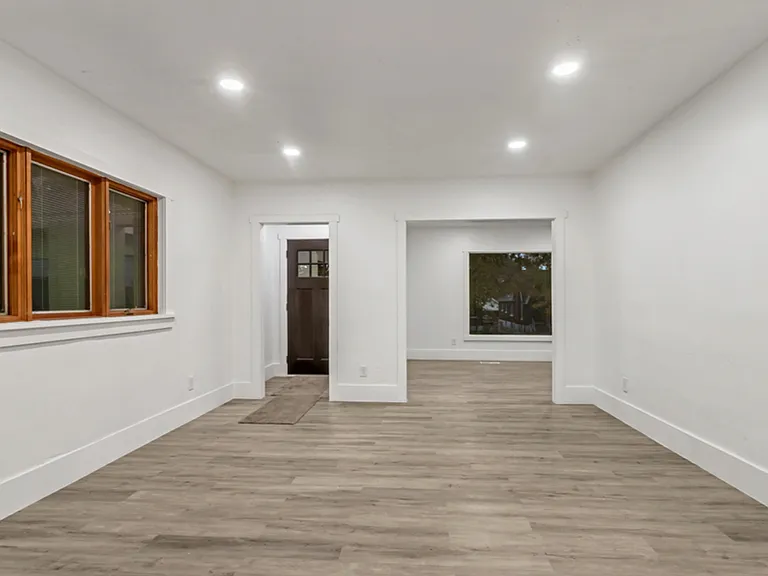 2664 Brinker Ave — Photo 4