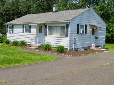 580 New Ludlow Rd, Chicopee, MA, 01020