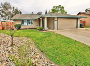 1052 Hayer Cir, Rio Linda, CA 95673