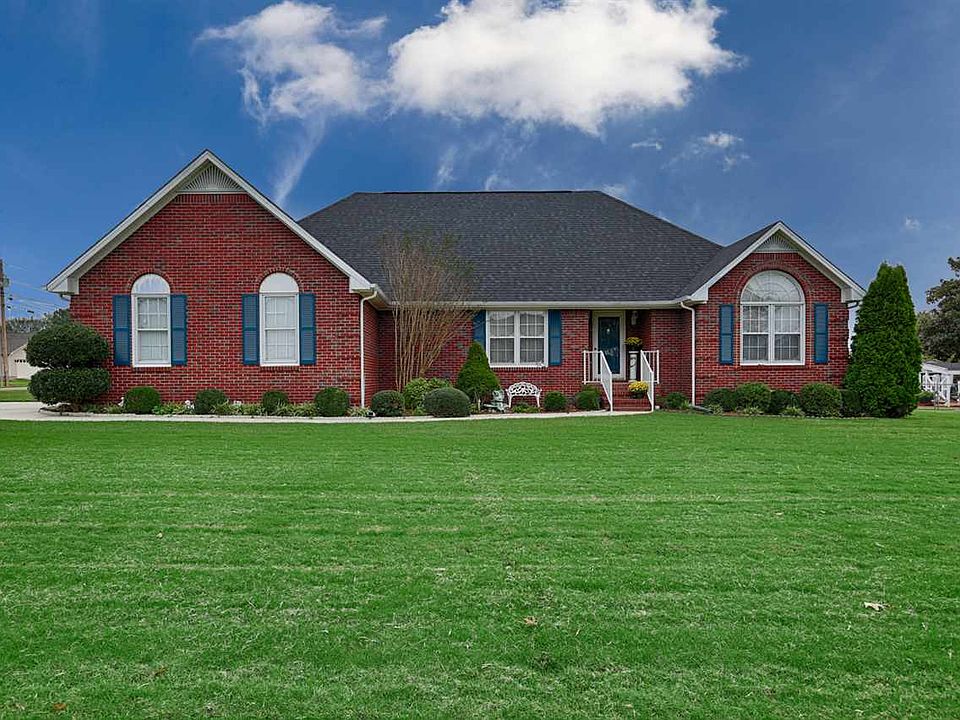1st image of 213 Darsey Ct