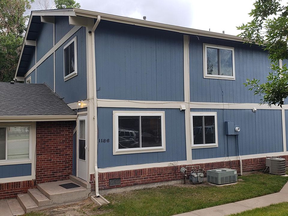 Exterior/front porch